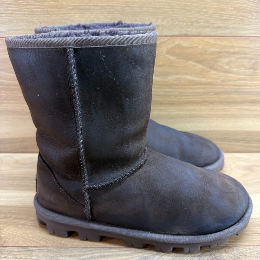 UGG Essential Short Boots Womens 6 Dark Brown Nubuck Leather Cozy Cottagecore